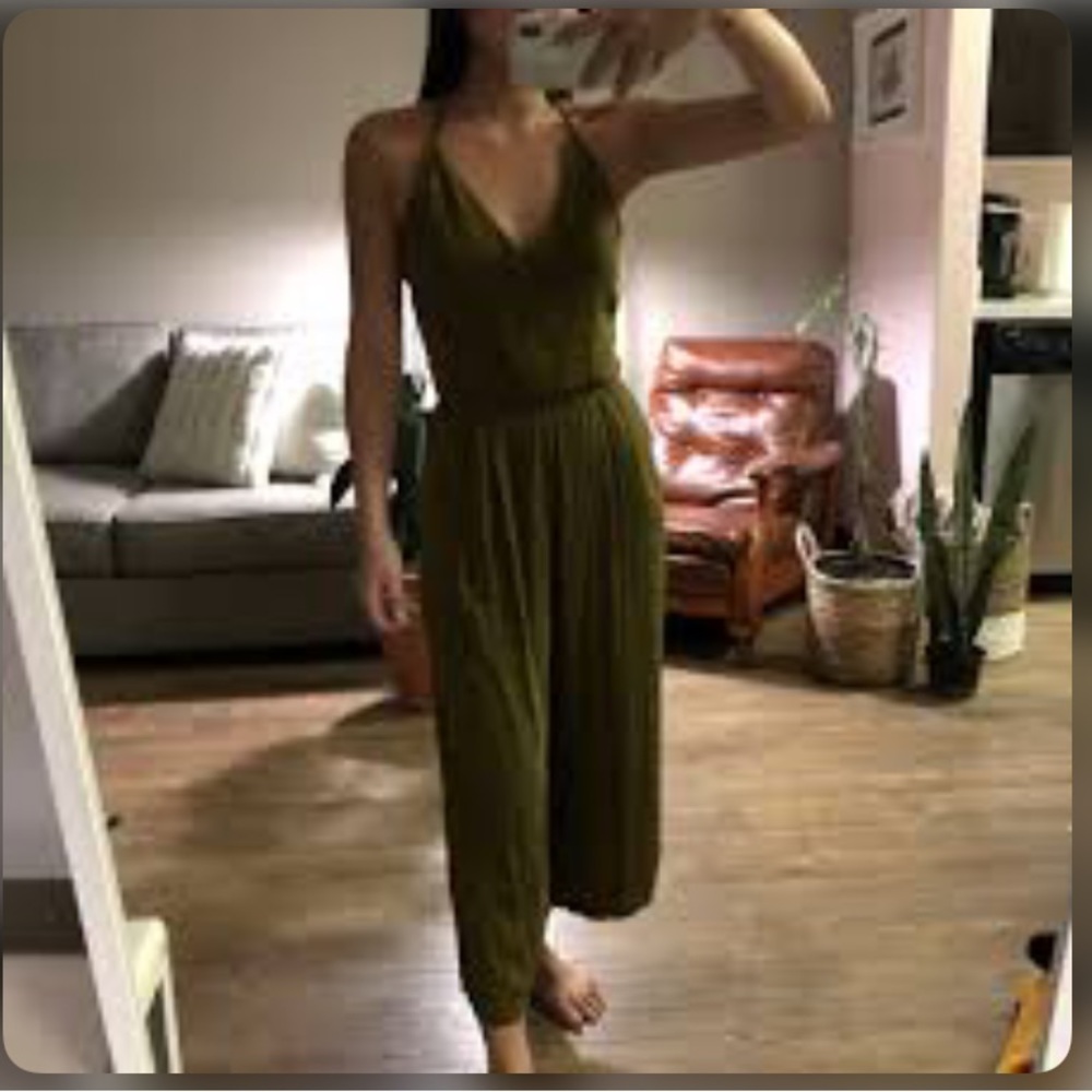 Zara Collection || Olive Green Silk Jumper Suit - Picture 4 of 11